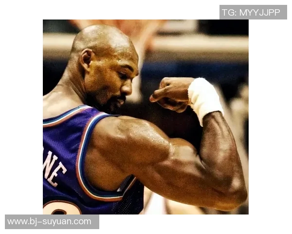 足球球星为何选择穿紧身衣提升表现和舒适度背后的科学原理与优势分析